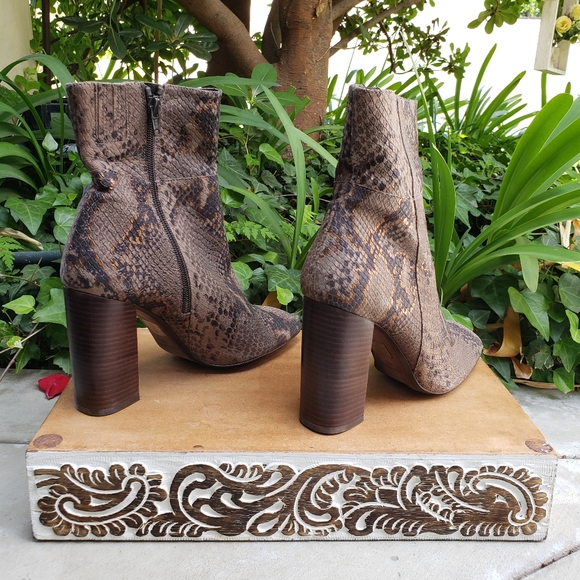 Chic Free People Booties - Picture 13 of 14